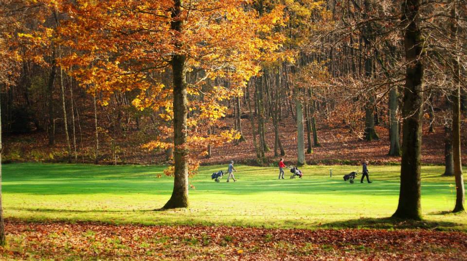 Pas de couvre-feu sur le golf !